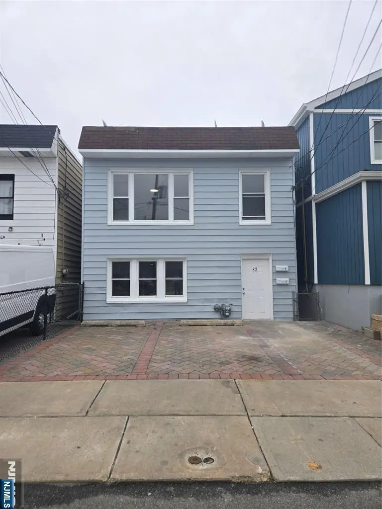 82 Grant Street, Fairview, NJ 07022 - #1