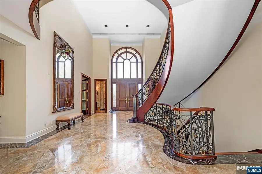 67 Adams Drive, Cresskill, NJ 07626 - #2