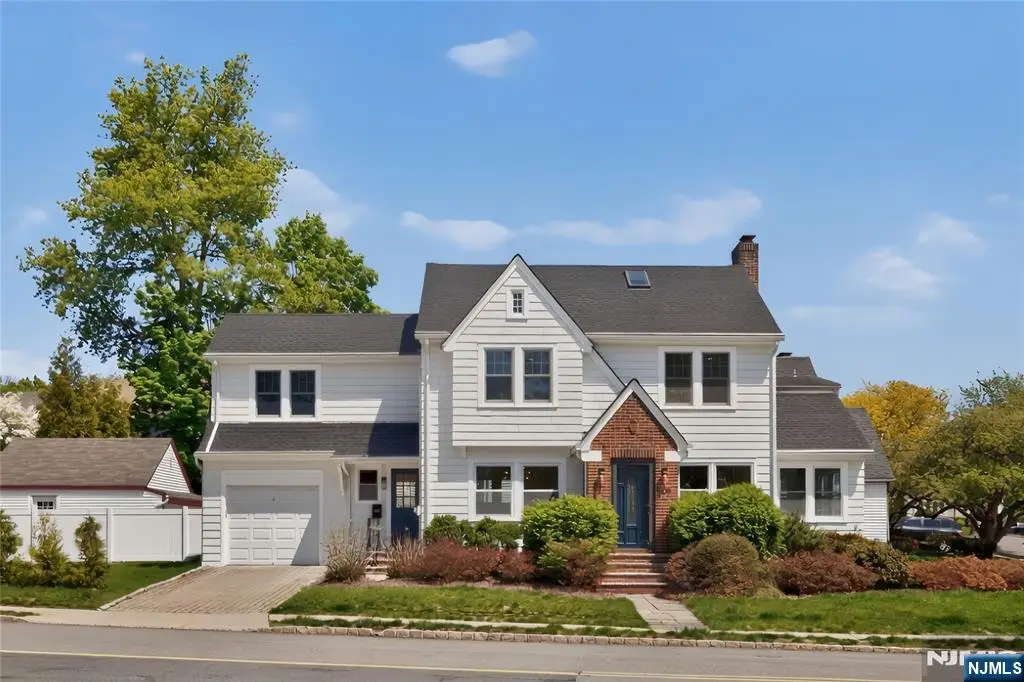 909 Ridgewood Road, Millburn, NJ 07041 - #1