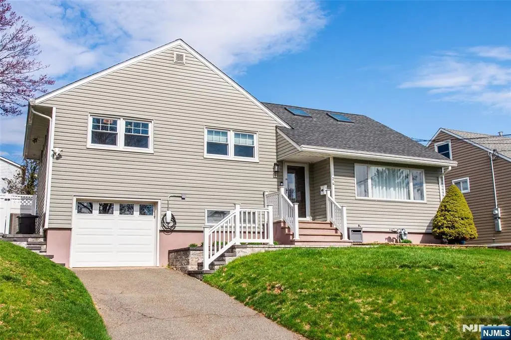 24 Lennon Place, Clifton, NJ 07013 - #1