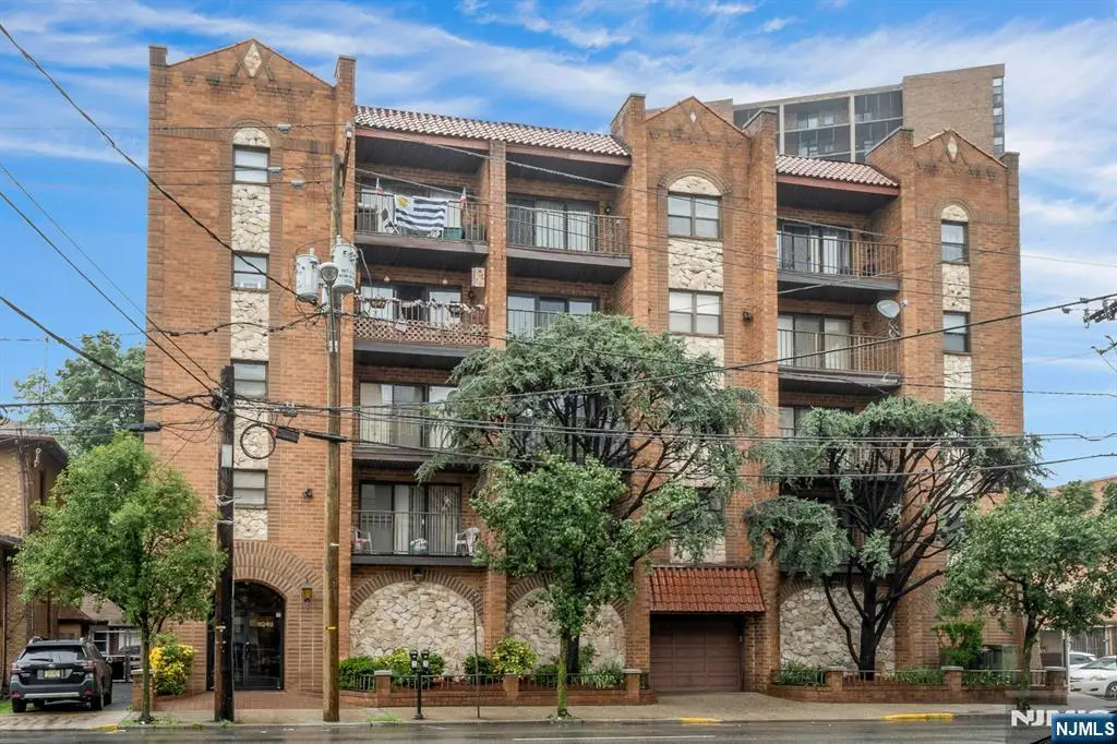 9249 John F Kennedy 420, North Bergen, NJ 07047 - #1