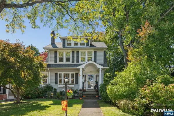 15 Fairview Avenue, Glen Rock, NJ 07452