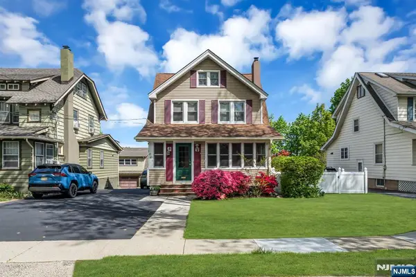 1281 Longfellow Avenue, Teaneck, NJ 07666