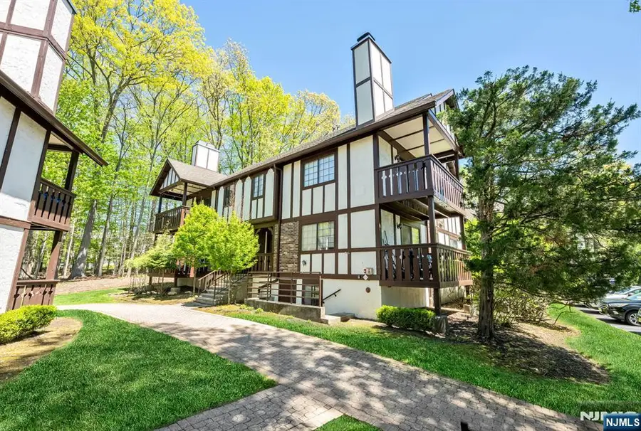 3202 Stowe Lane, Mahwah, NJ 07430 - #3