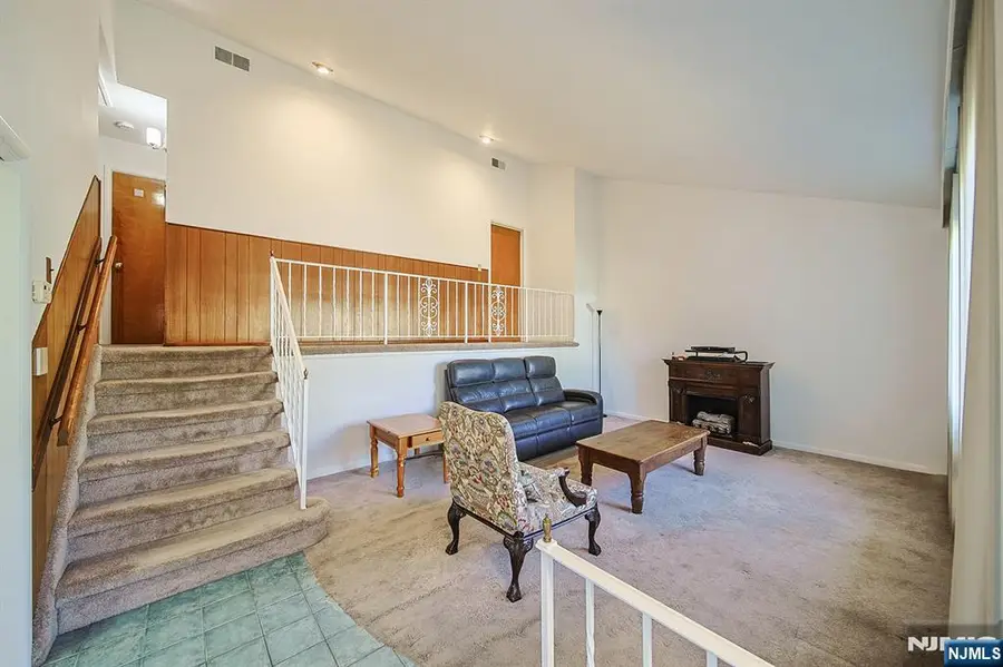 560 Boulevard, New Milford, NJ 07646 - #3