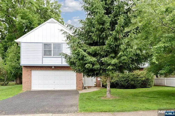 51 Palisade Avenue, Emerson, NJ 07630