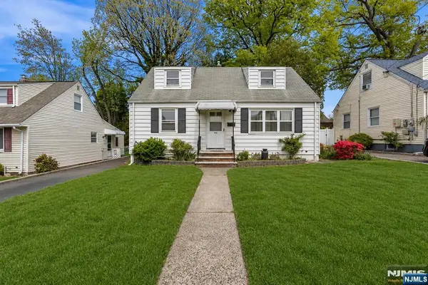 93 Willow Street, Elmwood Park, NJ 07407