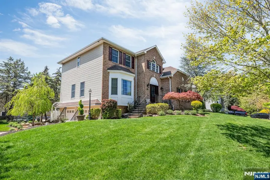 18 Hope Street, Montvale, NJ 07645 - #3