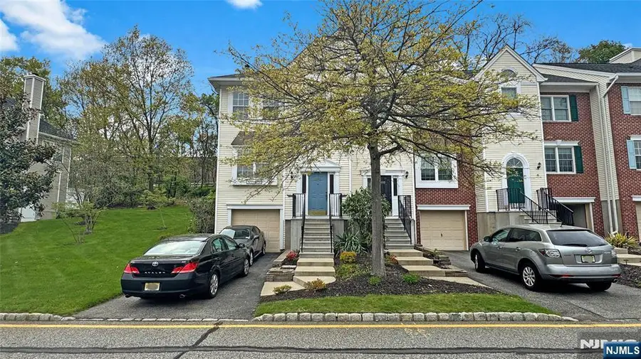 1051 Ash Drive, Mahwah, NJ 07430 - #2