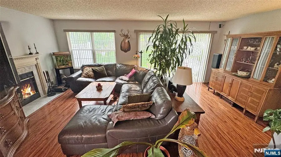 1051 Ash Drive, Mahwah, NJ 07430 - #3