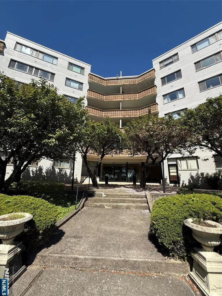 1375 River Road 1K, Edgewater, NJ 07020 - #2