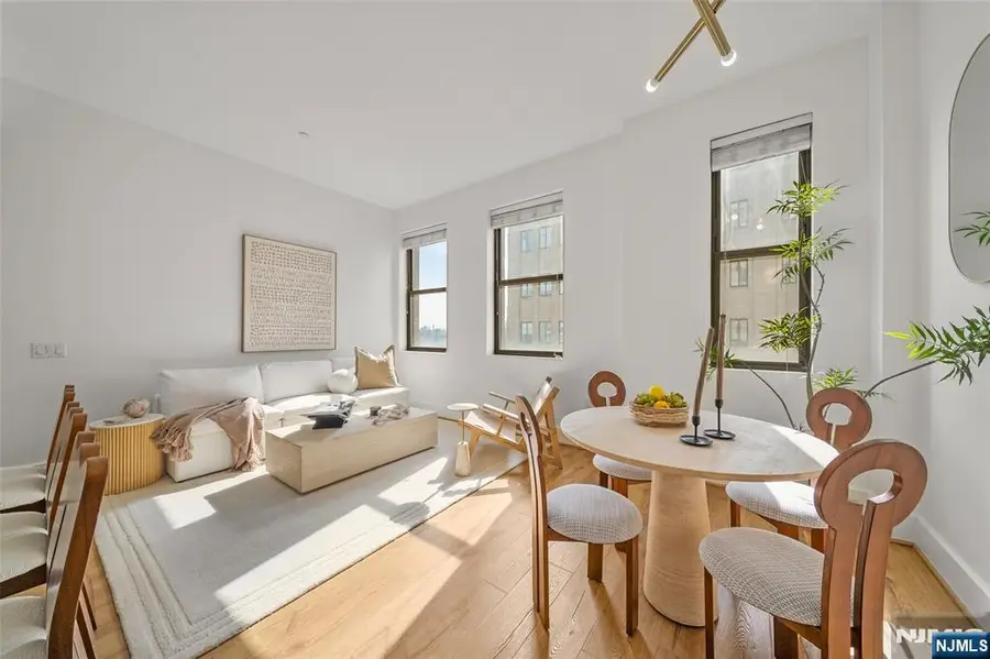 4 Beacon Way 1410, Jersey City, NJ 07304 - #2
