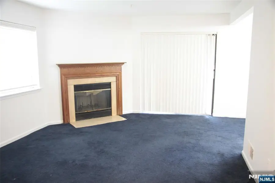 3801 Mark Twain Way, Mahwah, NJ 07430 - #2