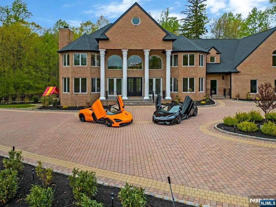 19 Amira Lane, Kinnelon, NJ 07405 - #2