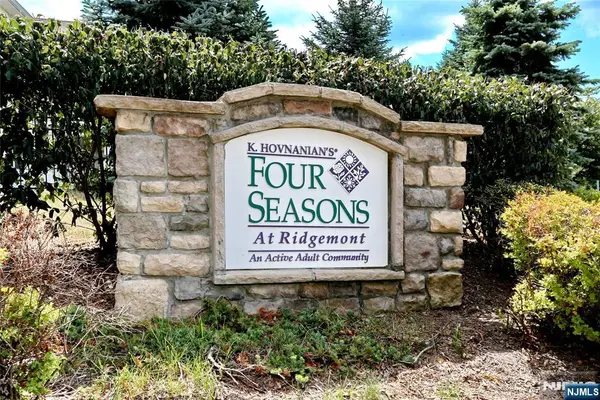 602 Four Seasons Lane, Montvale, NJ 07645