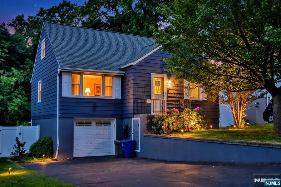 109 Brookview Drive, Woodland Park, NJ 07424 - #2