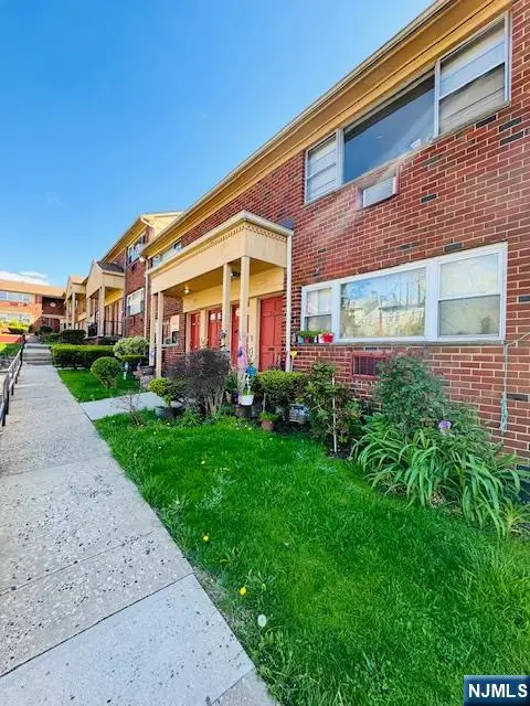 924 Stuyvesant Avenue E1, Irvington, NJ 07111 - #1