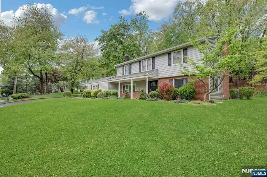 787 Winding Way, River Vale, NJ 07675 - #2
