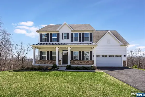 37 Esposito Lane, Roxbury Township, NJ 07850