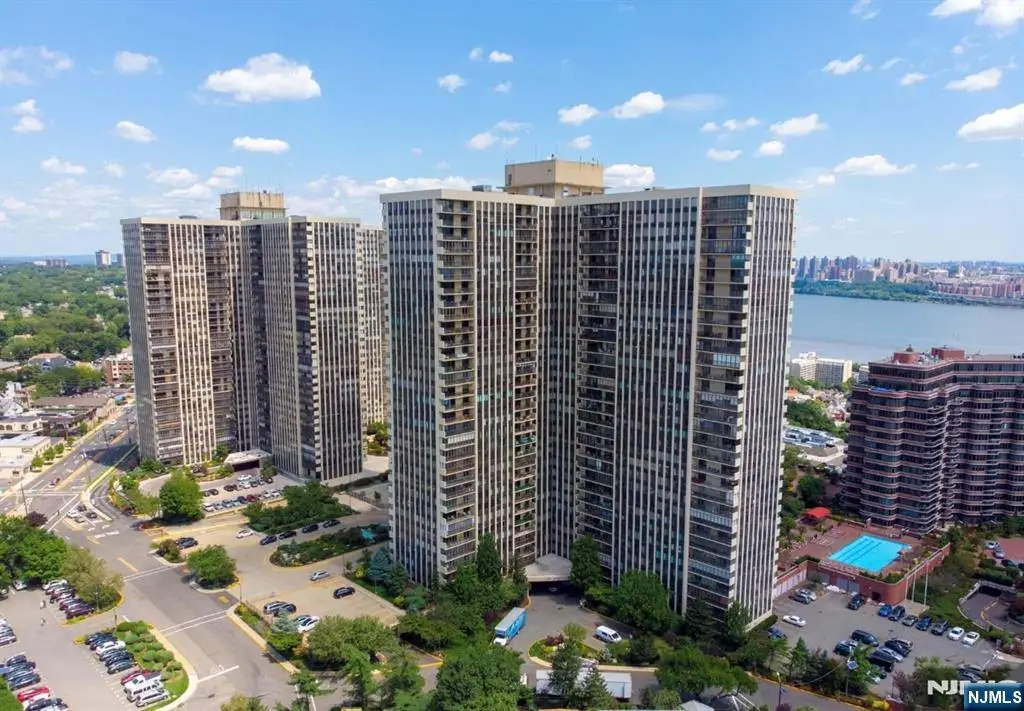 200 Winston Drive 2016, Cliffside Park, NJ 07010 - #1