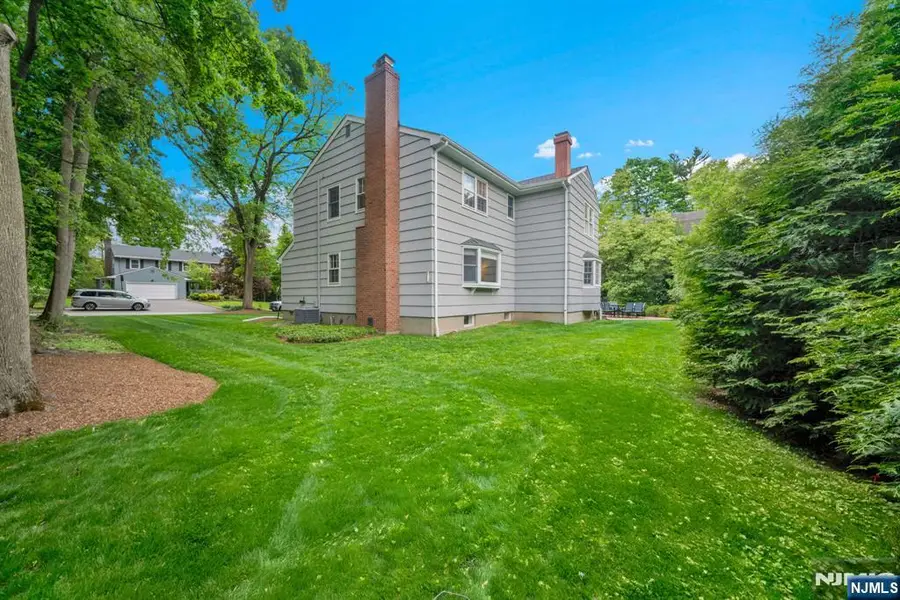 10 Carolina Place, Ridgewood, NJ 07450 - #3