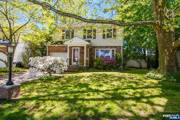 830 Collingwood Avenue, Maywood, NJ 07607