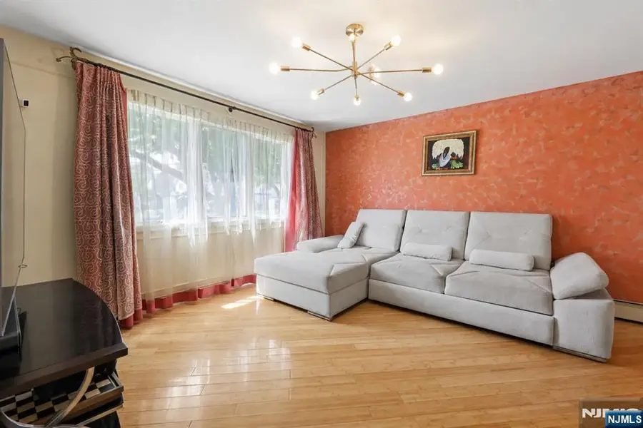29-07 Fair Lawn Avenue, Fair Lawn, NJ 07410 - #2