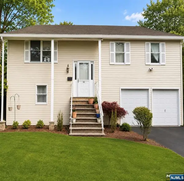 121 Wood Street, Englewood, NJ 07631