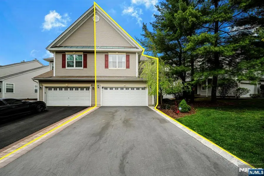 110 Warbler Drive, Wayne, NJ 07470 - #2