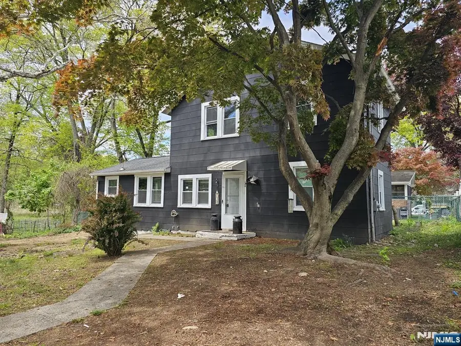 34 Walnut Avenue, Pompton Lakes, NJ 07442 - #2