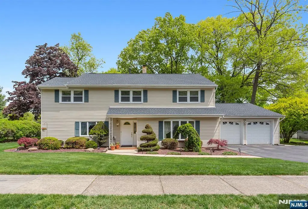 16 Barbara Way, Wayne, NJ 07470 - #1