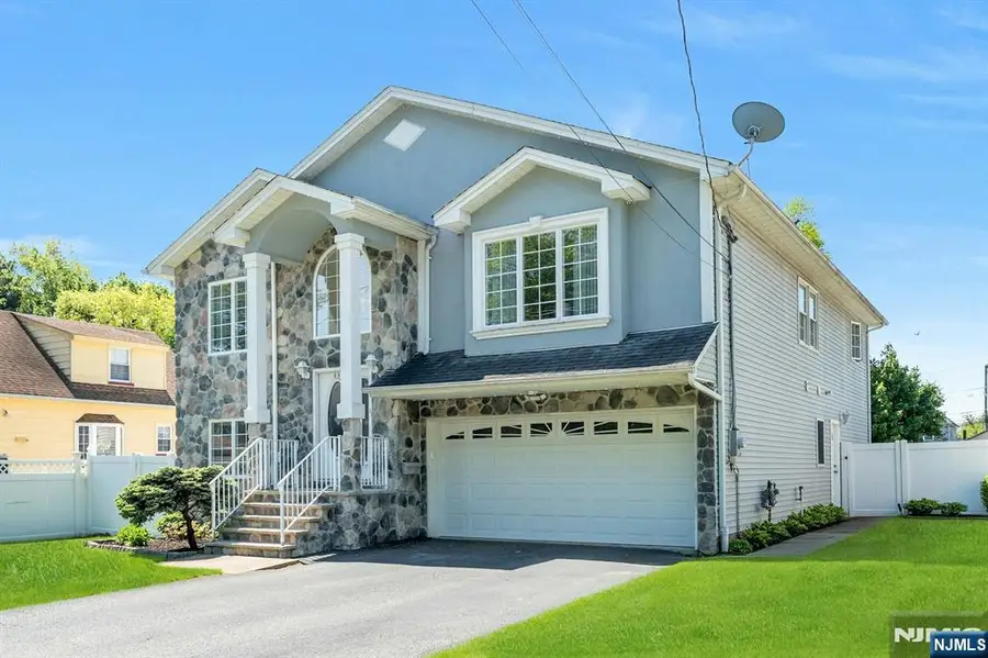 69 Thiem Avenue, Rochelle Park, NJ 07662 - #3
