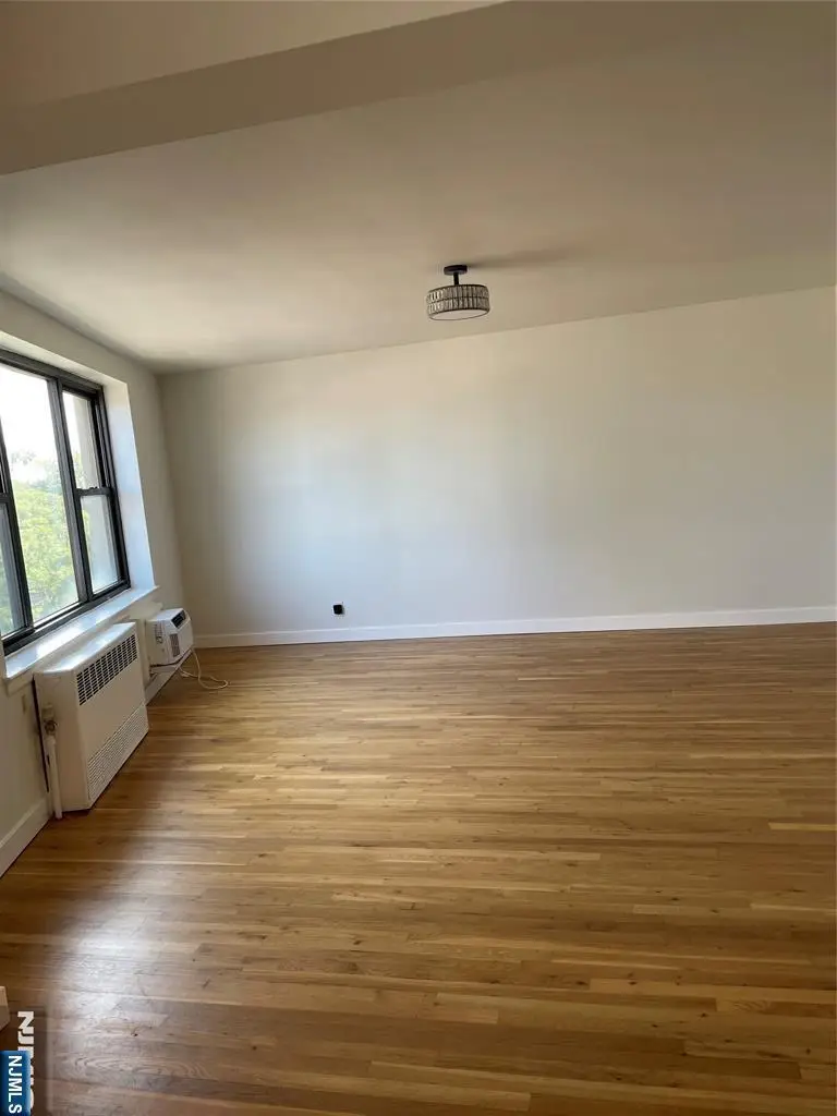 1541 Lemoine Avenue 4F, Fort Lee, NJ 07024 - #3