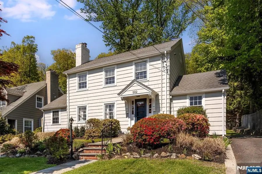 582 Highland Avenue, Montclair, NJ 07043 - #3