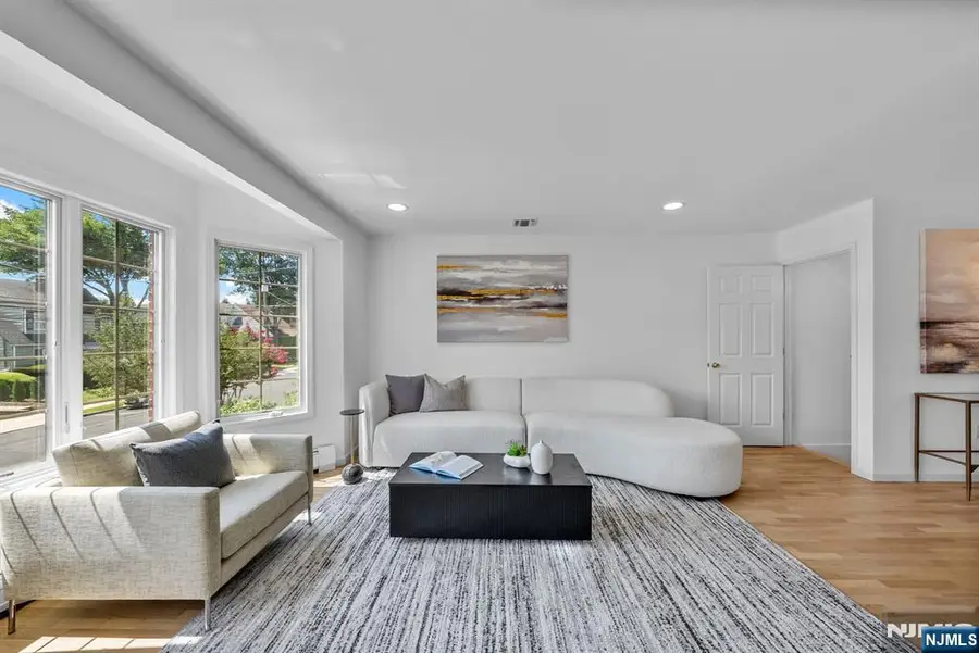433 1st Street B, Palisades Park, NJ 07650 - #3