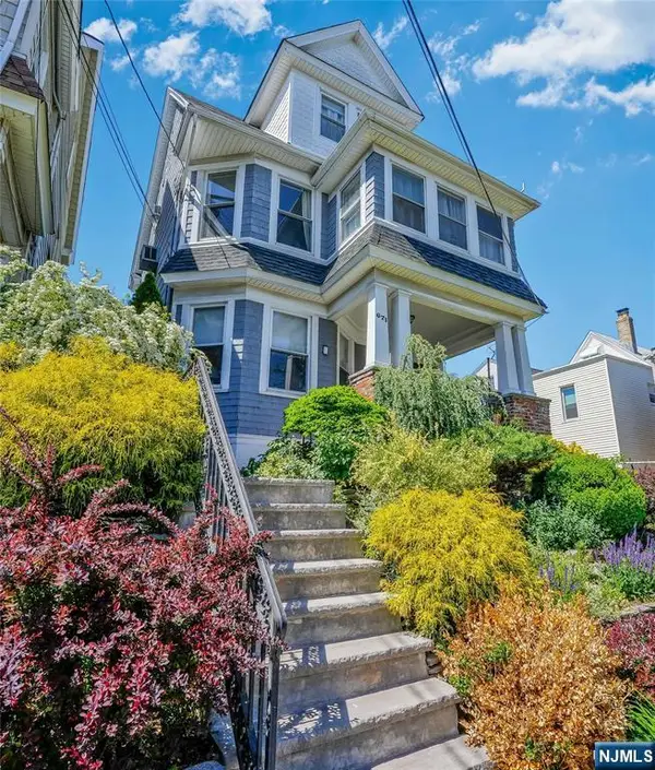 671 Devon Street, Kearny, NJ 07032