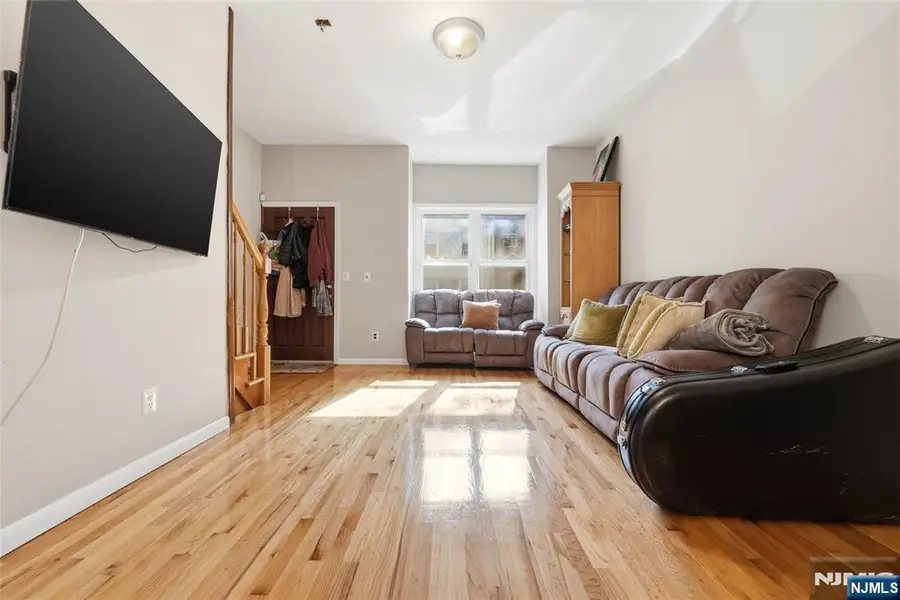 22 Lentz, Newark, NJ 07105 - #3