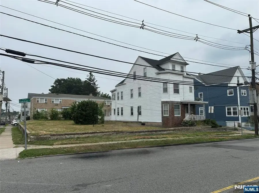 88 Montclair Avenue, Paterson, NJ 07503 - #2