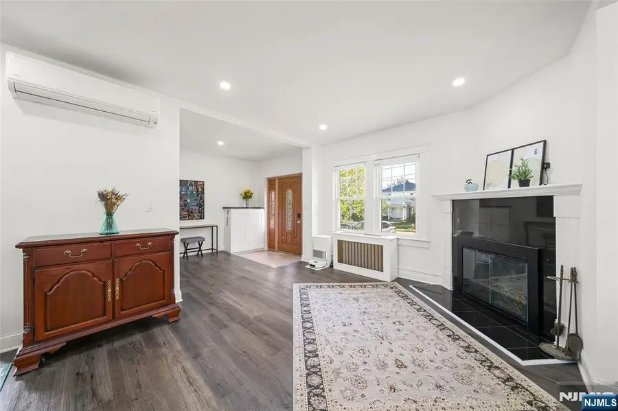 332 Allaire Avenue, Leonia, NJ 07605 - #3