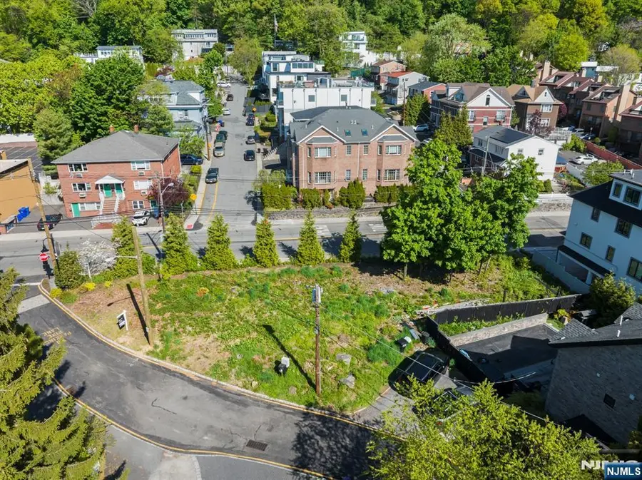 5 Vista Lane, Edgewater, NJ 07020 - #2
