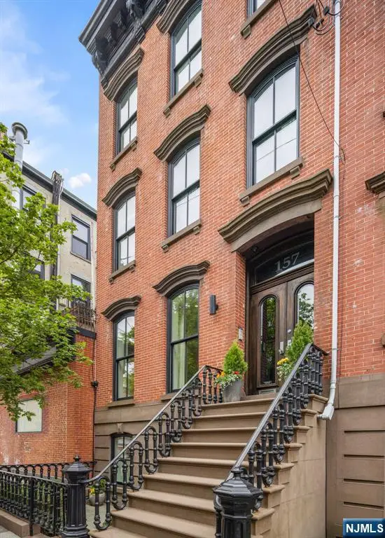 157 10th, Hoboken, NJ 07030 - #1