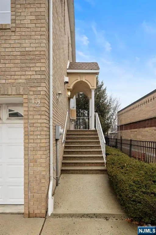 12 Liberty Court, Secaucus, NJ 07094 - #2
