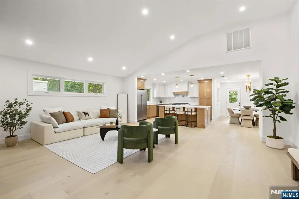 14 Chestnut Avenue, Closter, NJ 07624 - #1