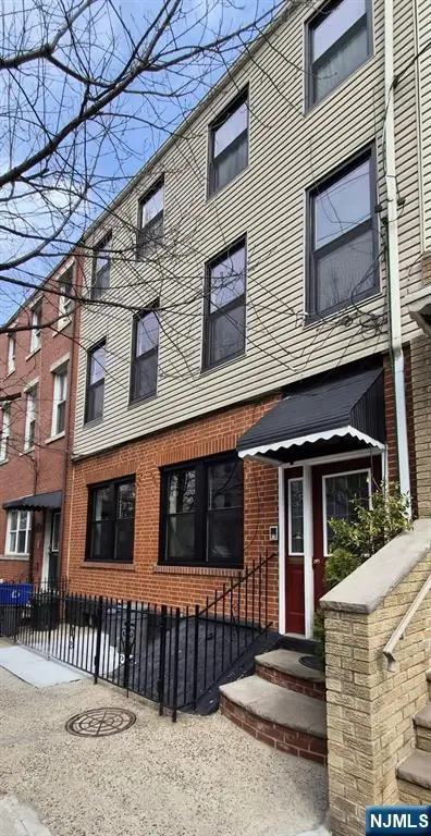 226 Brunswick Street, Jersey City, NJ 07302 - #2