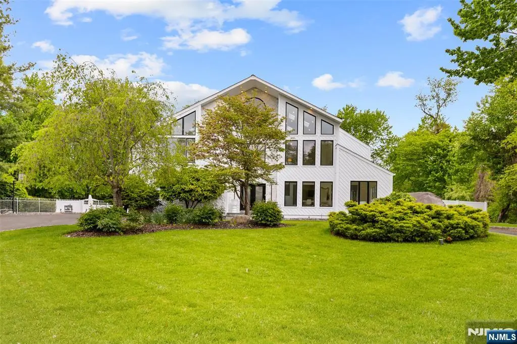 81 Greenwoods Road, Old Tappan, NJ 07675 - #1