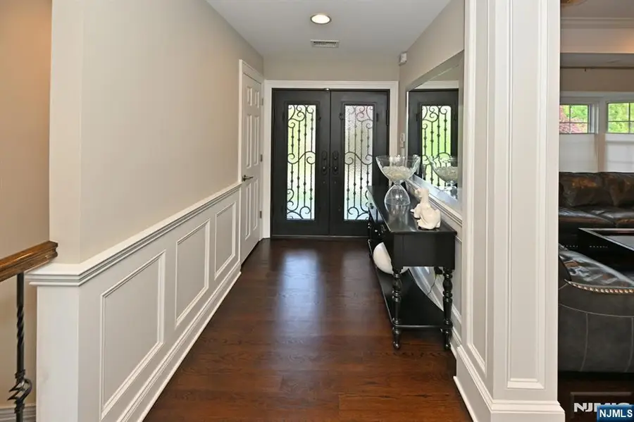 40 Plymouth Road, Hillsdale, NJ 07642 - #3