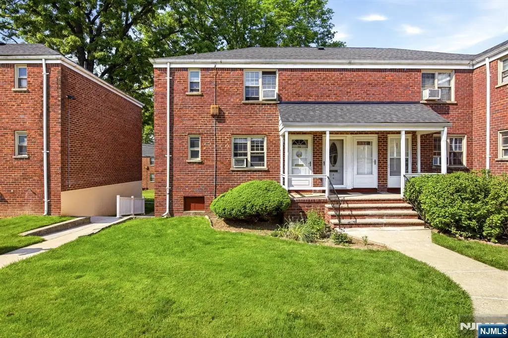 1241 Anderson 19, Fort Lee, NJ 07024 - #1