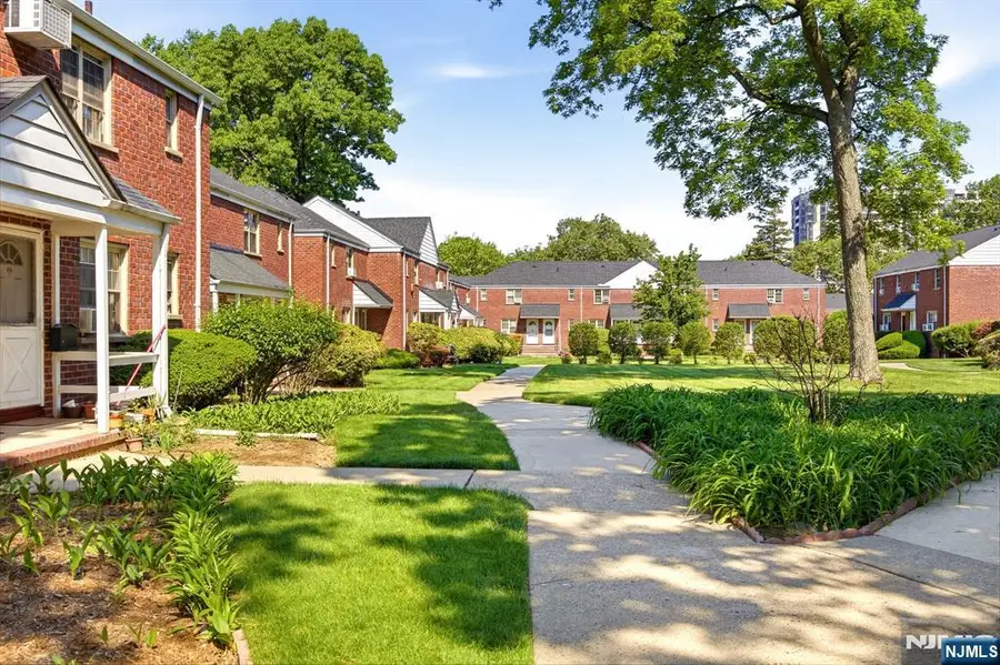 1241 Anderson 19, Fort Lee, NJ 07024 - #3
