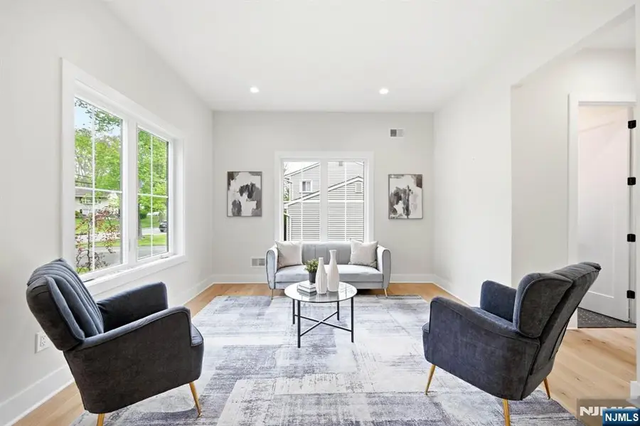 17 Arlington Drive, Livingston, NJ 07039 - #3