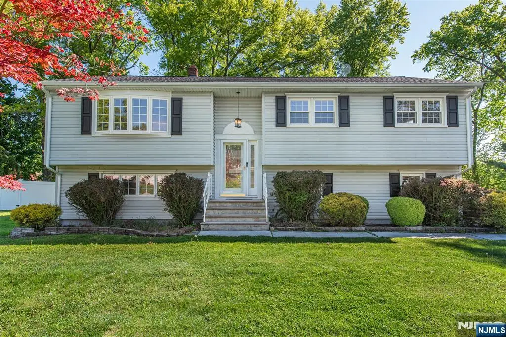 6 Beaumont Place, Whippany, NJ 07981 - #1
